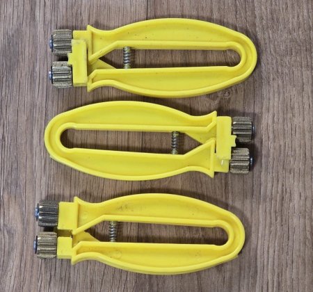 ماكنة شد سلك براويز